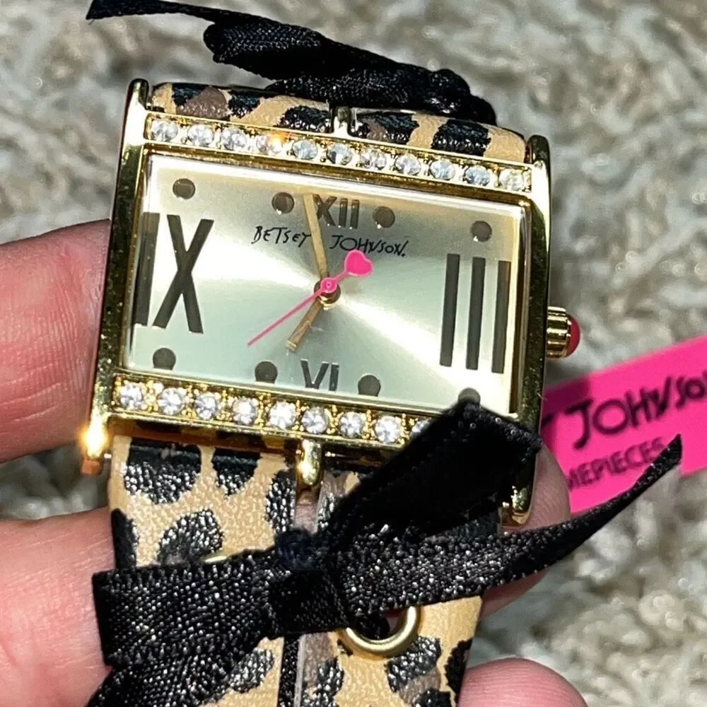 Betsey Johnson Large Square Faced Gold Tone Women’s Quartz Watch Cheetah Print B
